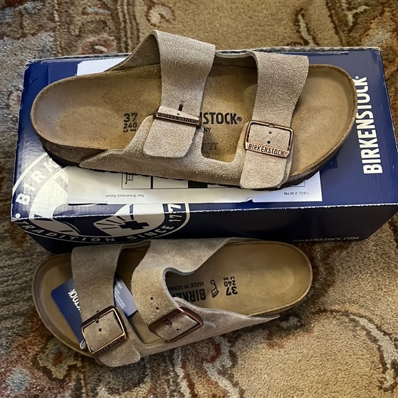 womens taupe birkenstocks
